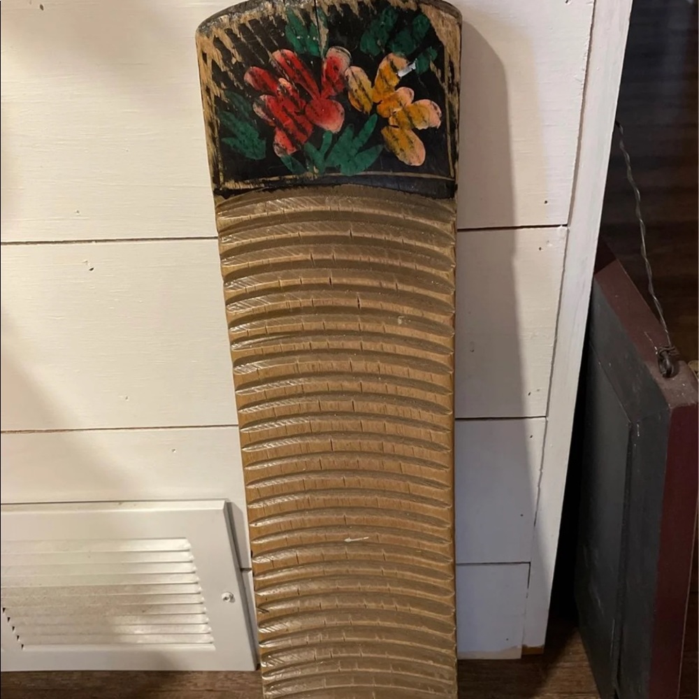 Antique wash board